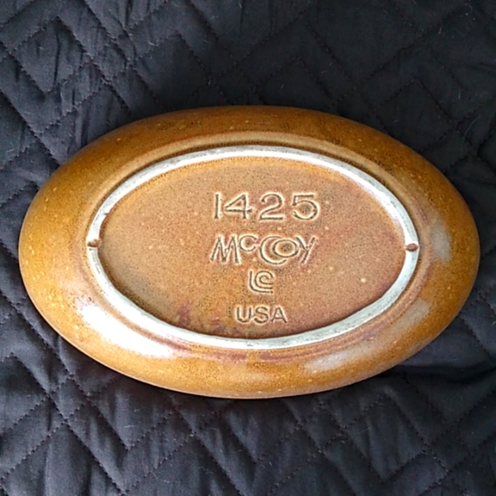 VINTAGE MCCOY CANYON MESA POTTERY # 1425 OVAL SERVING BOWL